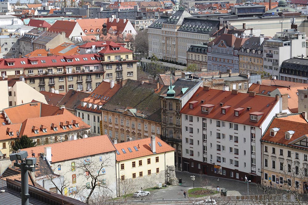 A cidade de Bratislava é um ótimo bate e volta para fazer a partir de Viena! Confira o que fazer por lá nesse post!