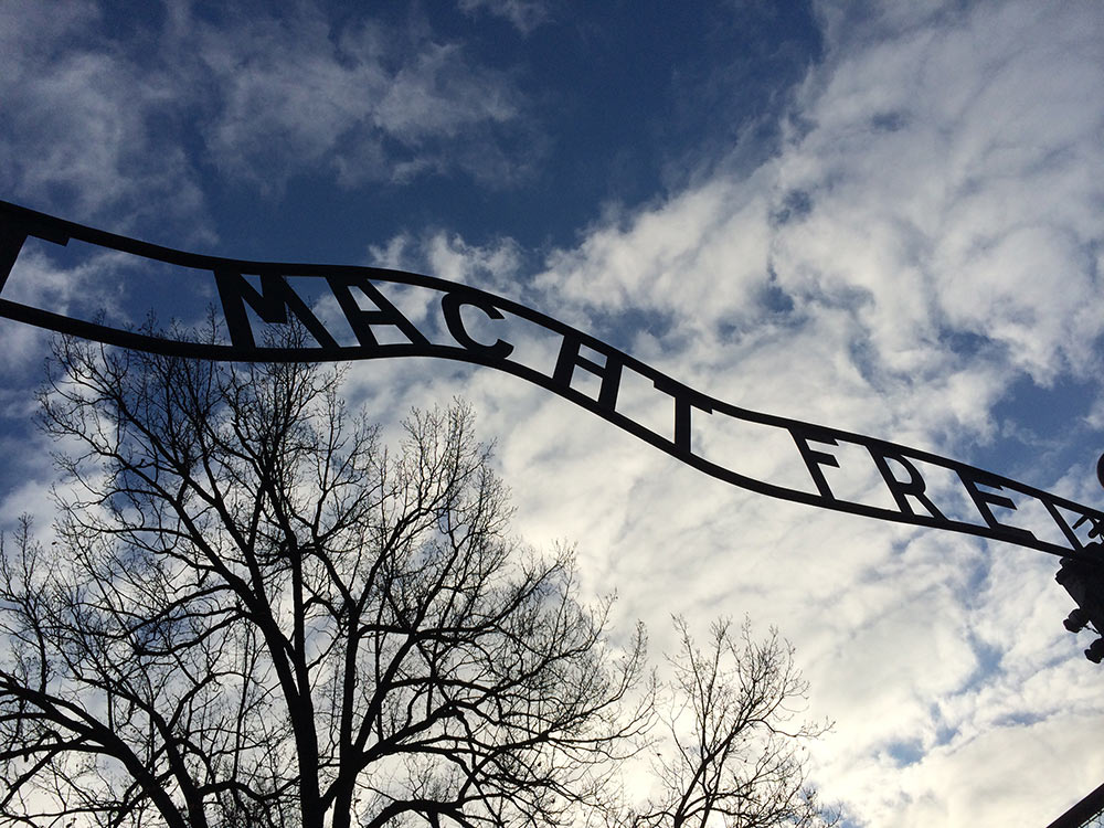 Veja como é visitar os campos de concentração na Cracóvia nesse post