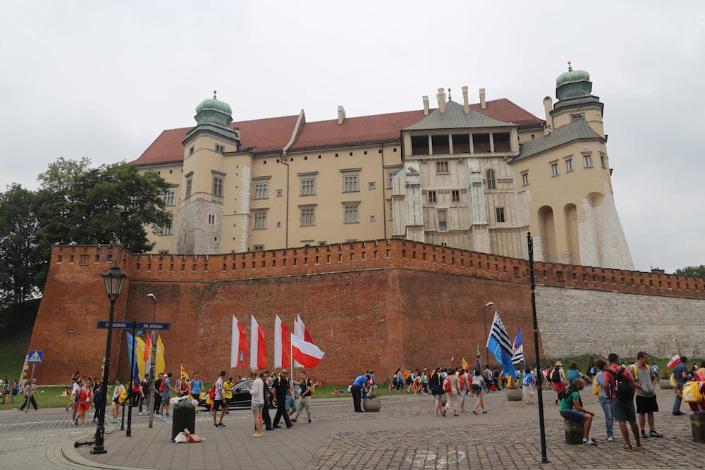 O castelo de Wawel é um dos principais pontos turísticos da Cracóvia! Veja o que mais fazer na cidade no post!